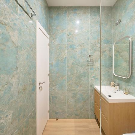 Brand New Hostel Anjos Lisbon Exterior photo