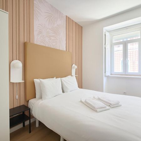 Brand New Hostel Anjos Lisbon Exterior photo