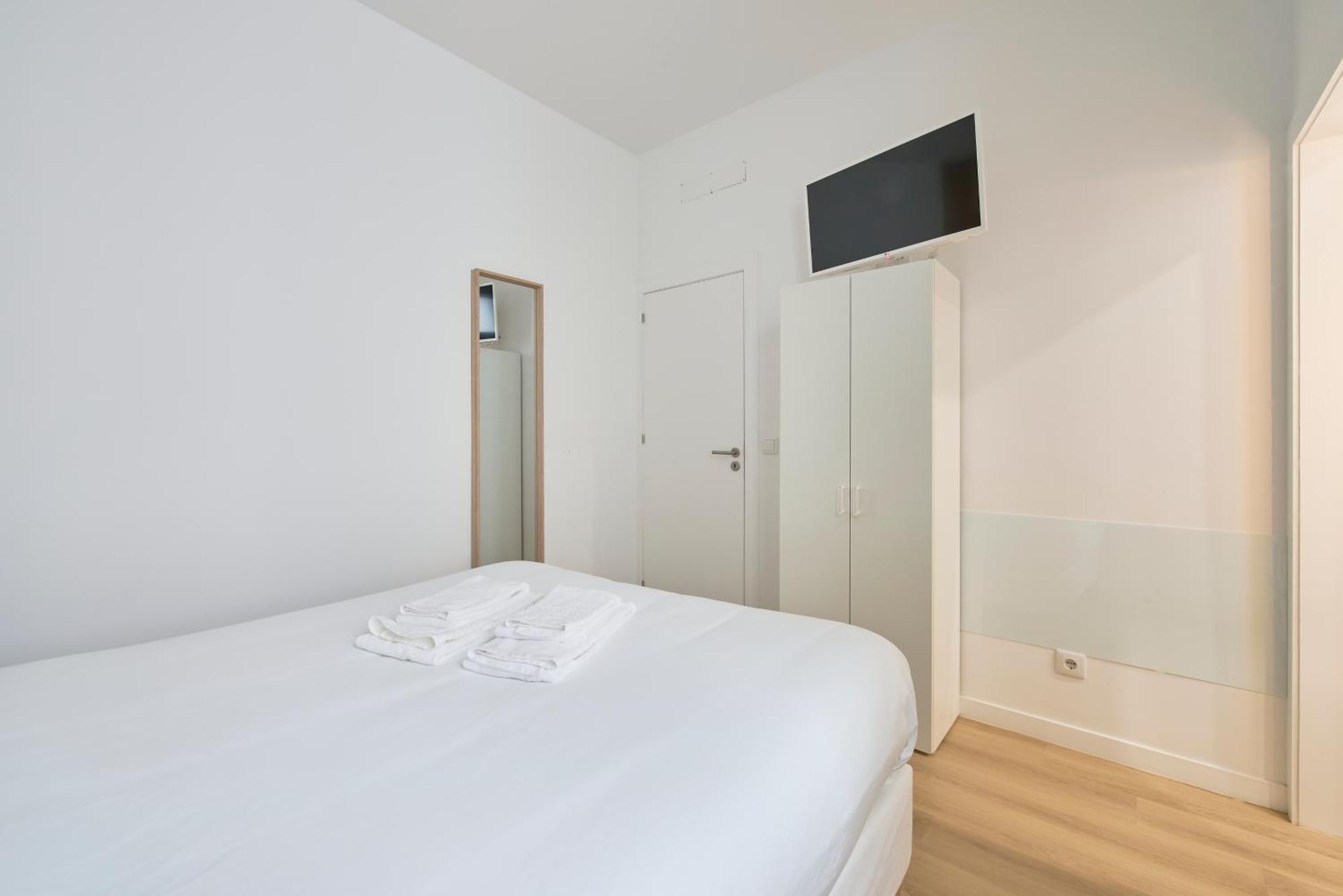 Brand New Hostel Anjos Lisbon Exterior photo