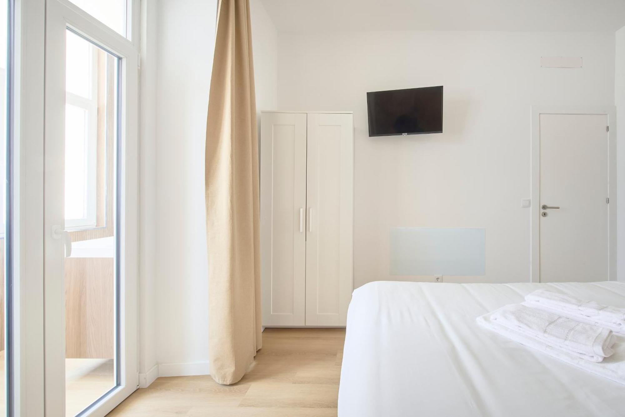 Brand New Hostel Anjos Lisbon Exterior photo