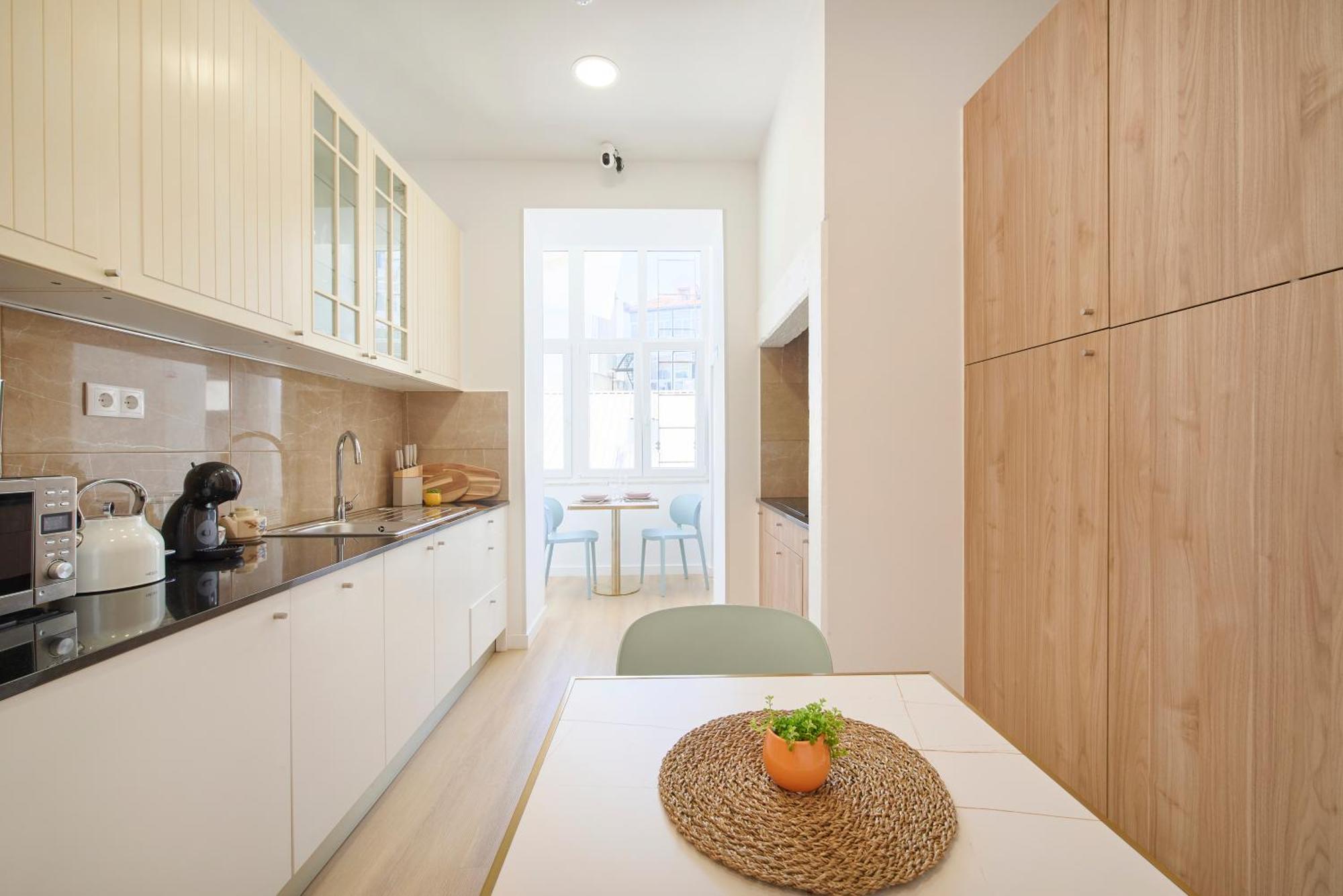Brand New Hostel Anjos Lisbon Exterior photo