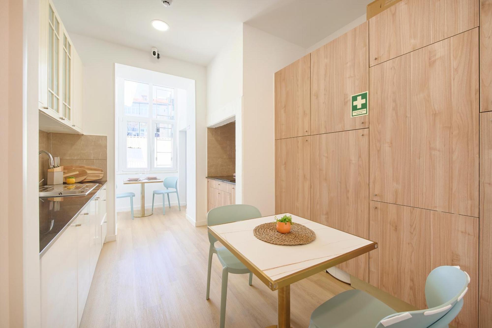 Brand New Hostel Anjos Lisbon Exterior photo