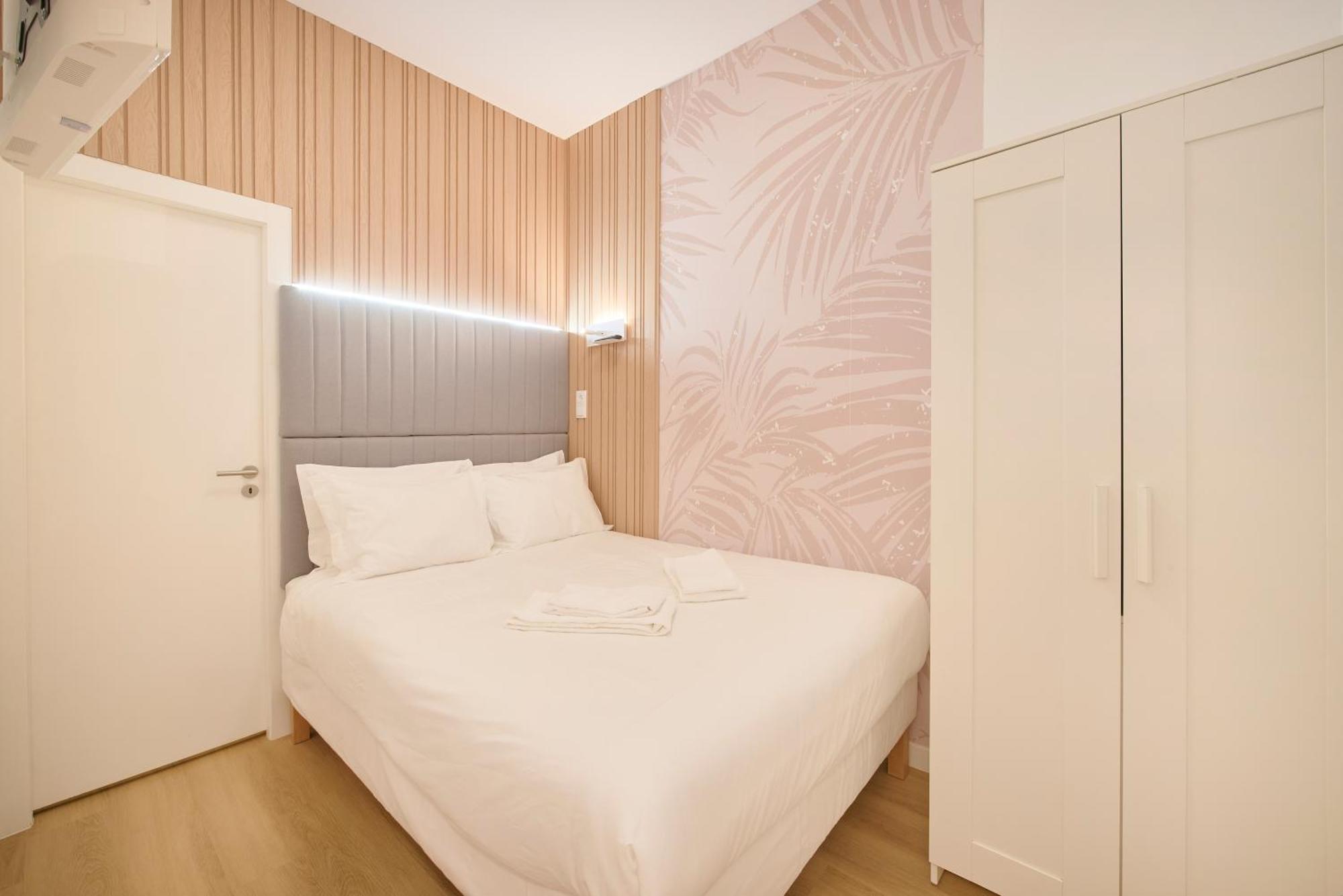 Brand New Hostel Anjos Lisbon Exterior photo