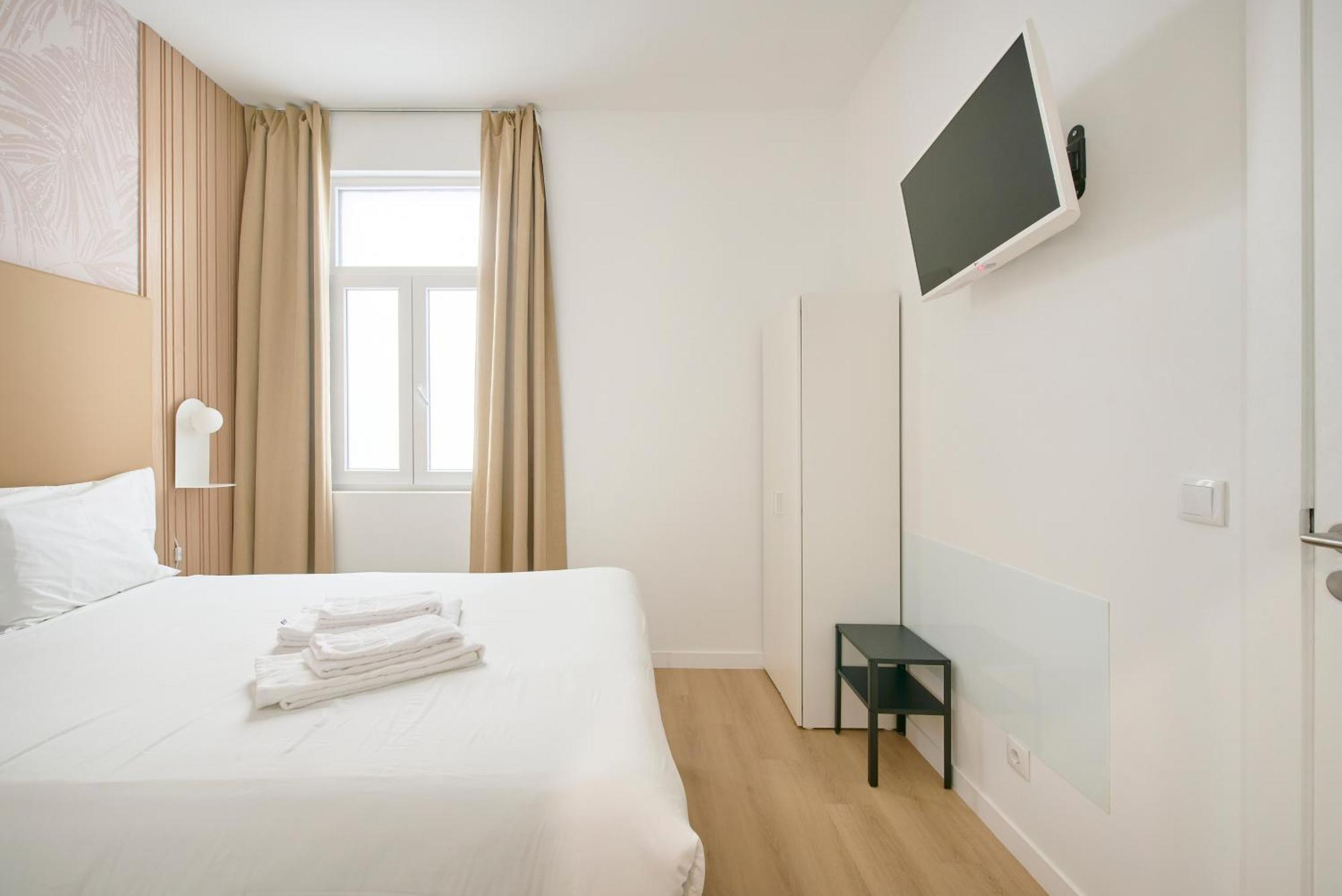Brand New Hostel Anjos Lisbon Exterior photo