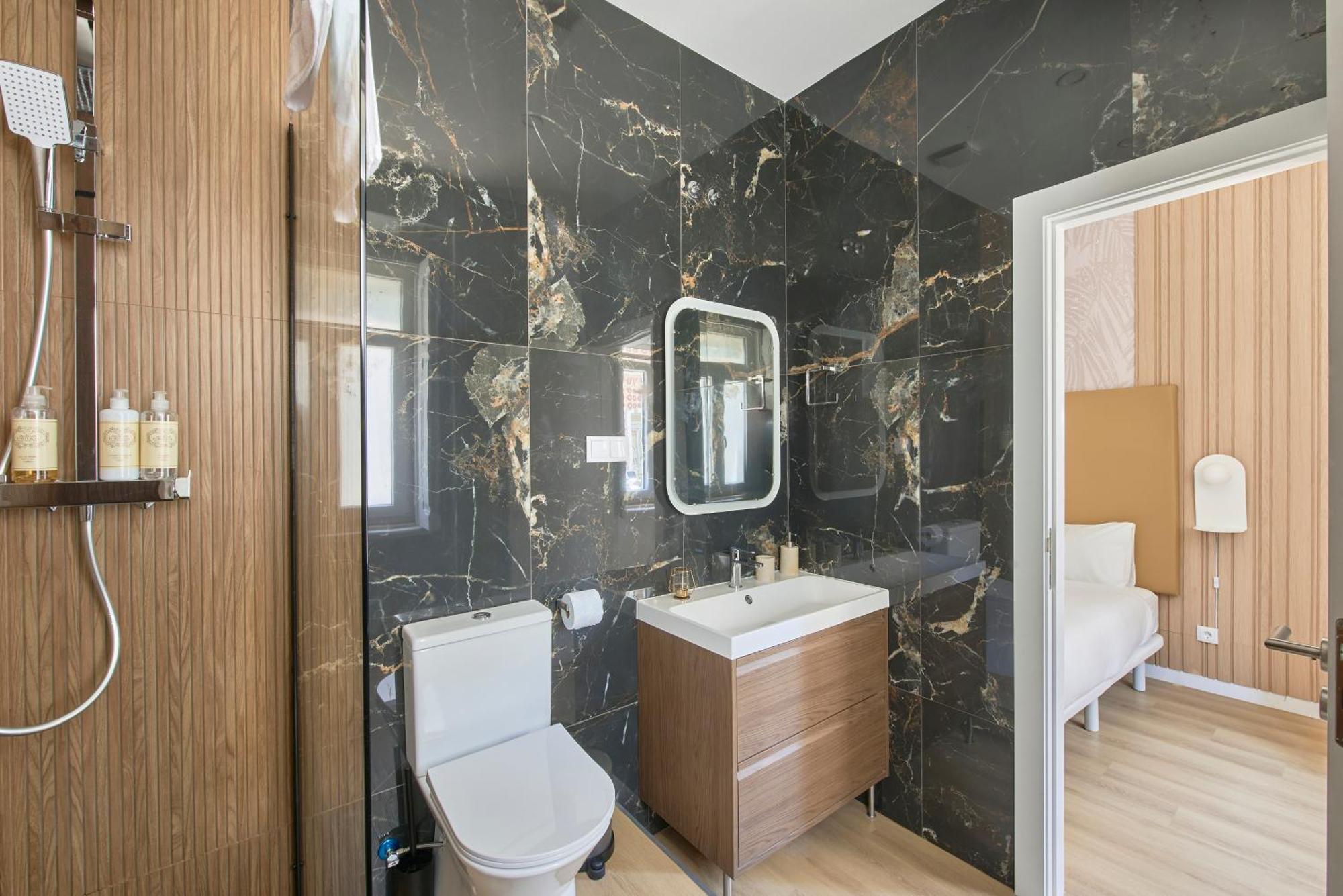 Brand New Hostel Anjos Lisbon Exterior photo